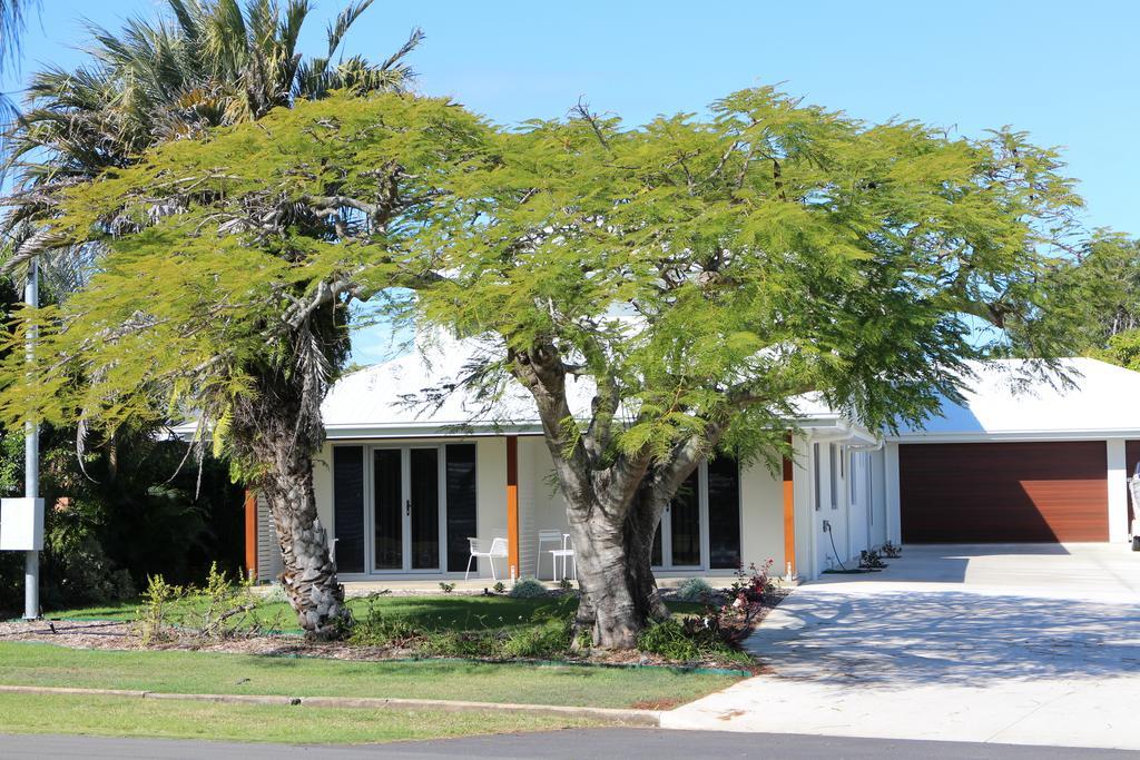 12Th Tee Bnb Bargara Exterior photo